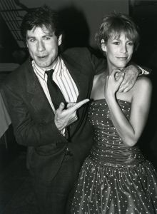 John Travolta and Jamie Lee Curtis 1985, NY.jpg